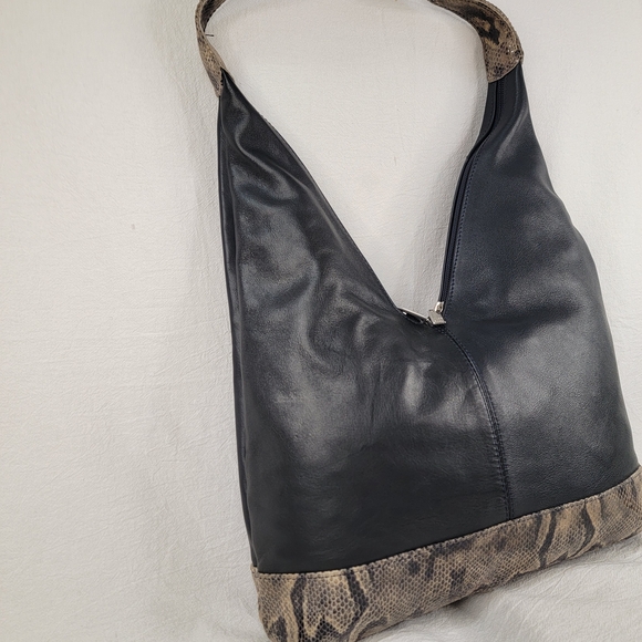 ​CECCONI PIERO Italy Black Leather Hobo Bag Snakeskin Trim Large Shoulder Bag
​ - Picture 4 of 13